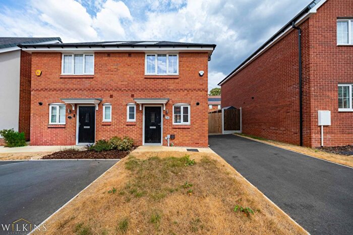 2 Bedroom Semi-Detached House For Sale In Farriers Way, Allesley, Coventry, West Midlands, CV5