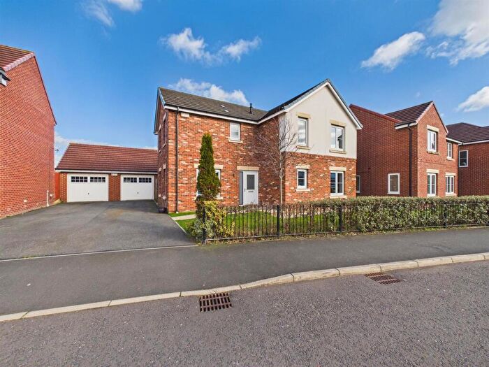 4 Bedroom Detached House For Sale In Hadrian Wynd, Wallsend, NE28