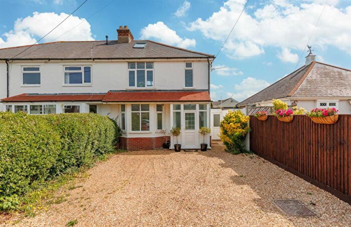 4 Bedroom Semi-Detached House For Sale In Cowes, Isle Of Wight, PO31