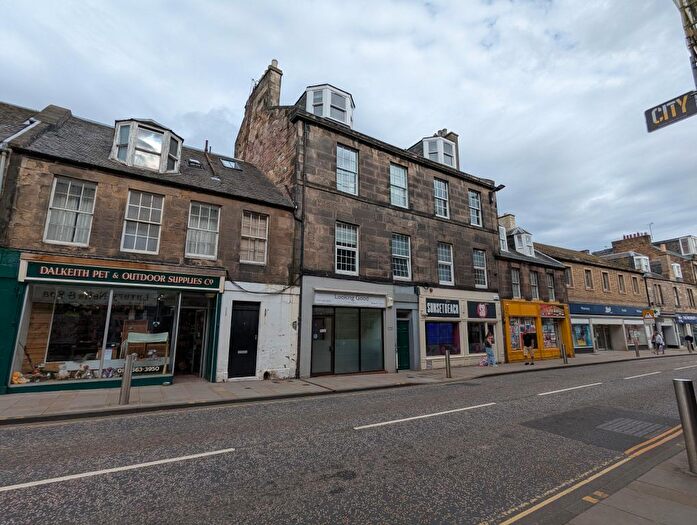 2 Bedroom Flat To Rent In High Street, Dalkeith, EH22