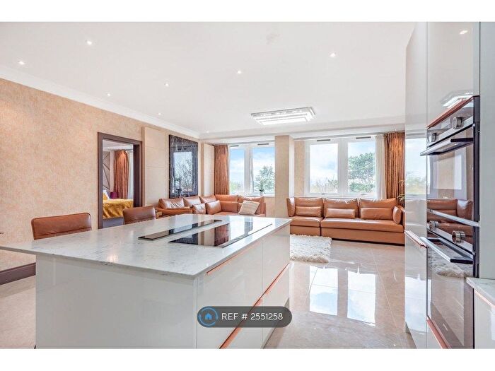 2 Bedroom Flat To Rent In Greystoke House, London, W5