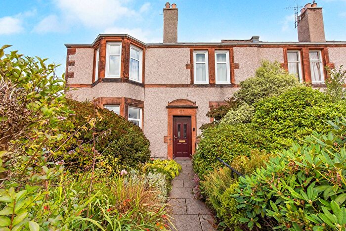 2 Bedroom Flat For Sale In West Relugas Road, Edinburgh, EH9