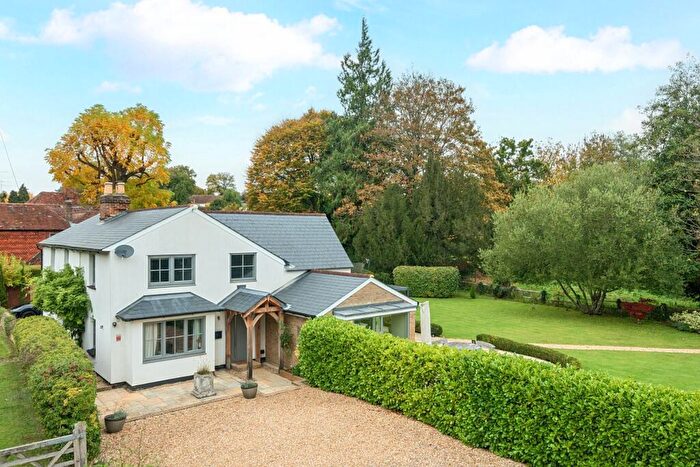 4 Bedroom Detached House For Sale In Lower Eashing, Godalming, Surrey, GU7