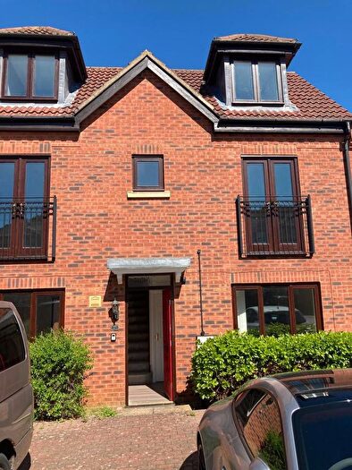 4 Bedroom Detached House To Rent In Berrington Grove, Westcroft, Milton Keynes, MK4