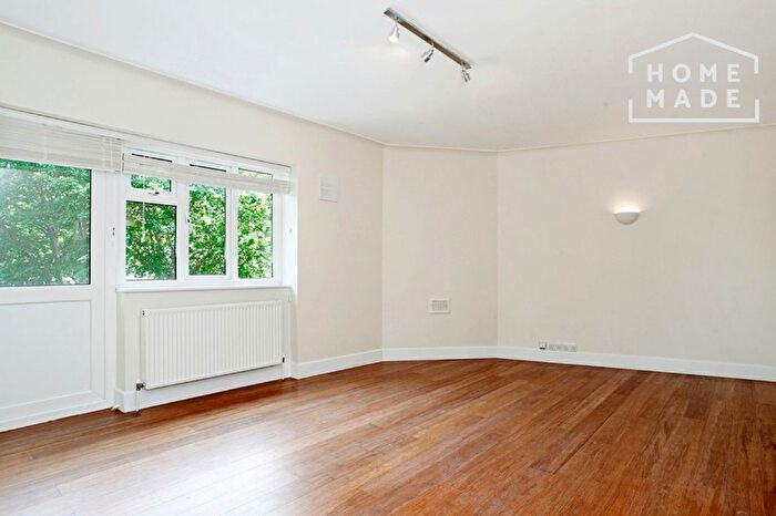 4 Bedroom Flat To Rent In Willesden Lane, NW2