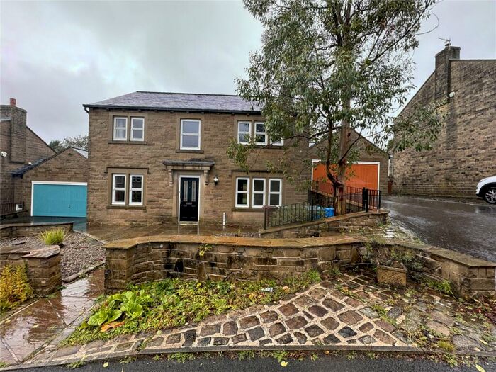 4 Bedroom Detached House To Rent In Summerhill View, Denshaw, Saddleworth, OL3