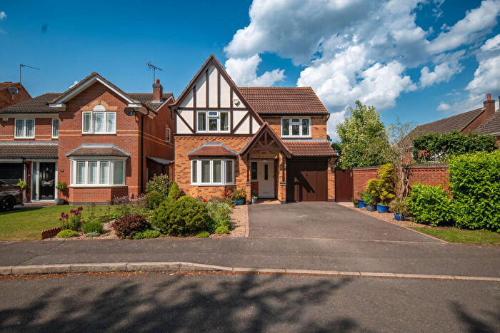 4 Bedroom Detached House For Sale In Carnation Close, Leicester Forest East, LE3