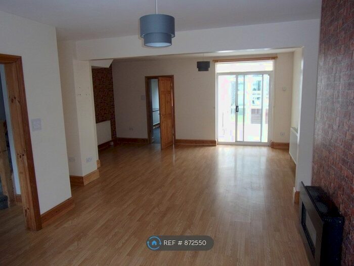 3 Bedroom Terraced House To Rent In Bowers Avenue, Louth LN11