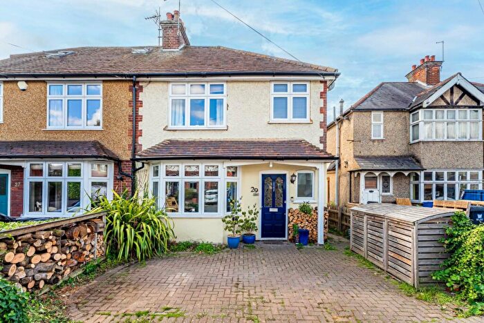 3 Bedroom Semi-Detached House For Sale In Waverley Road, St. Albans, Hertfordshire, AL3
