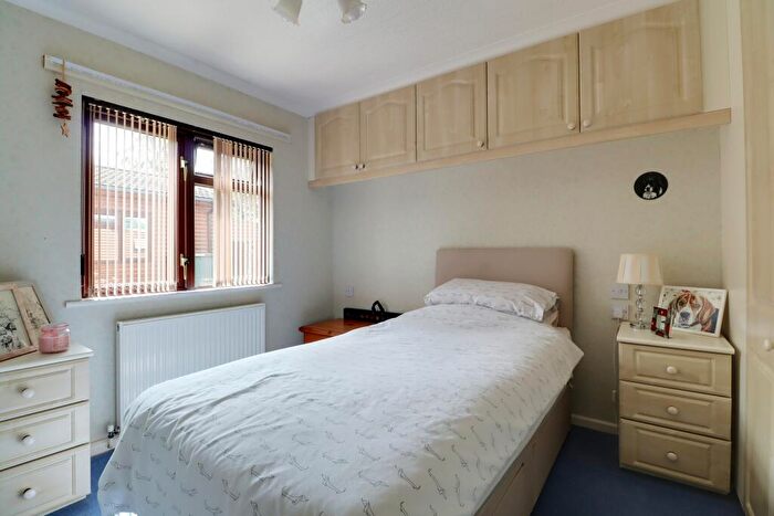 2 Bedroom Detached House For Sale In Willow Lane, Torksey, Lincoln, LN1
