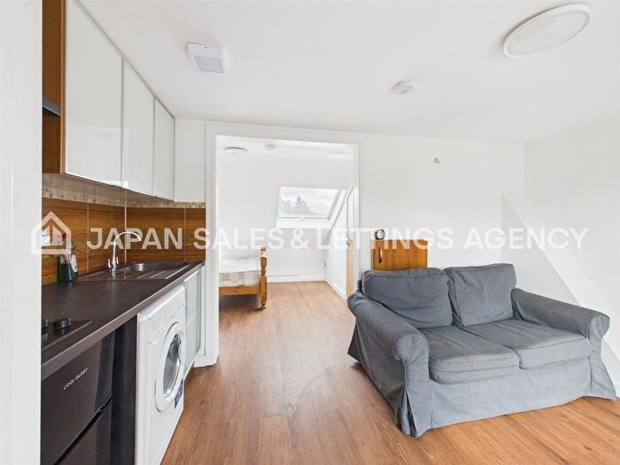 Studio To Rent In Winchester Street, Acton, W3