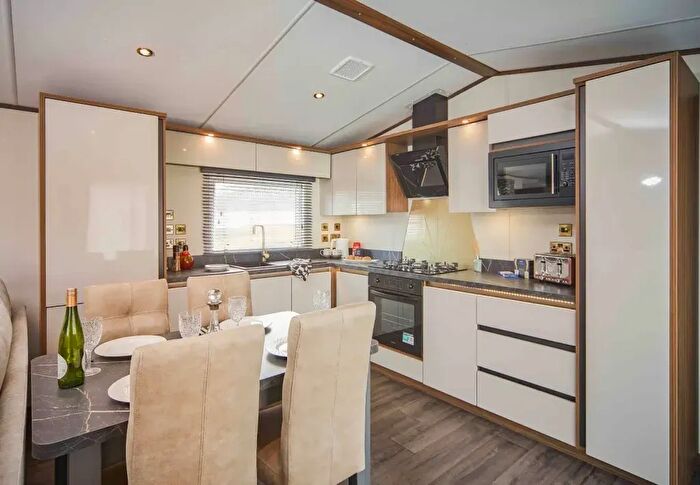 2 Bedroom Lodge For Sale In Tedburn St. Mary, Exeter, EX6