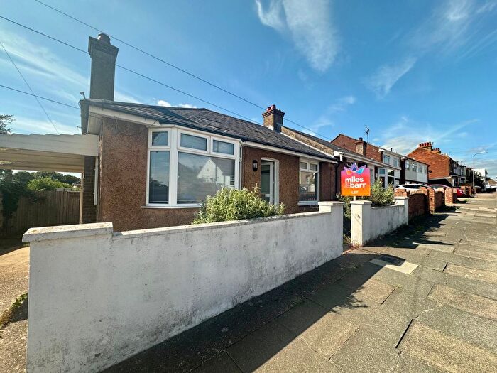 3 Bedroom Bungalow To Rent In Fitzroy Avenue, Ramsgate, Kent, CT12