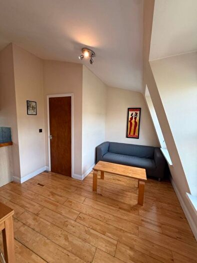 2 Bedroom Penthouse To Rent In St. John's Hill, London, SW11