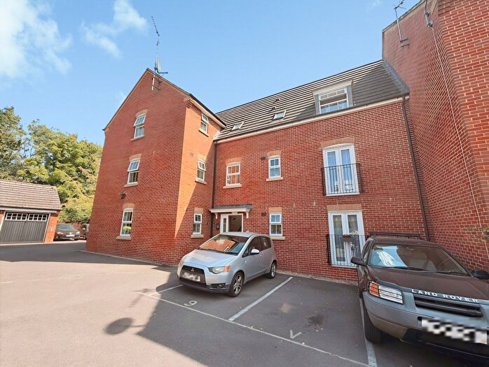 1 Bedroom Flat For Sale In Vistula Crescent, Swindon, SN25