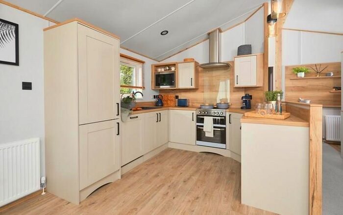 2 Bedroom Mobile/park Home For Sale In Newperran Holiday Resort, Hendra Croft, Newquay, TR8