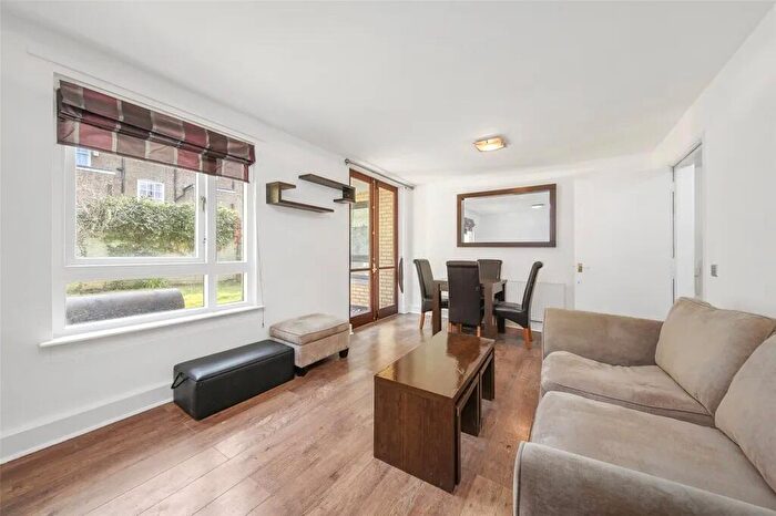 3 Bedroom Apartment To Rent In Alexandra Place, St John's Wood, NW8