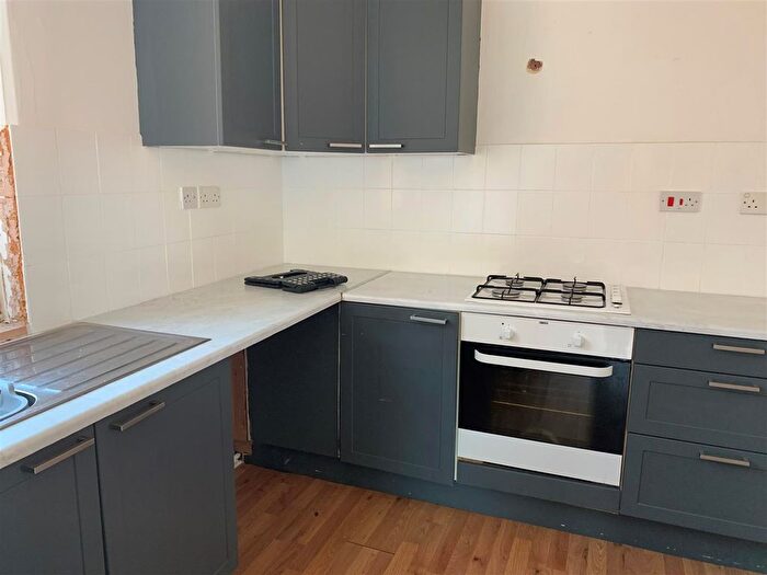 2 Bedroom Flat For Sale In Golf Links Road, Burnham-On-Sea, TA8