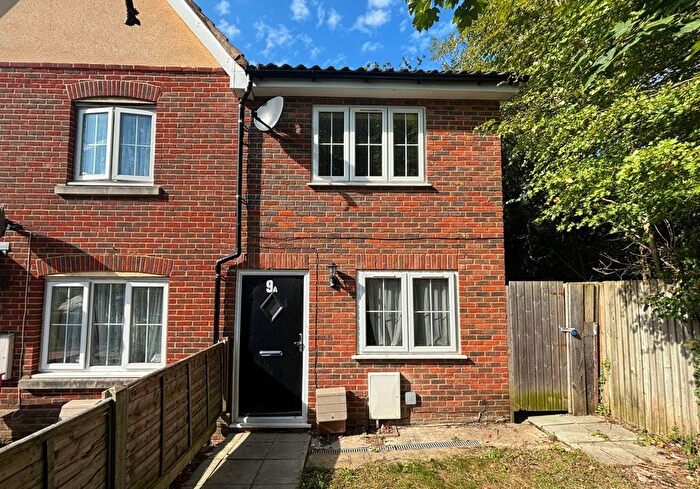 3 Bedroom End Terrace House For Sale In A Ross Close, Northolt, Middlesex, UB5