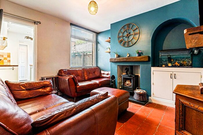 2 Bedroom Terraced House For Sale In Manor Street, Wigston, LE18