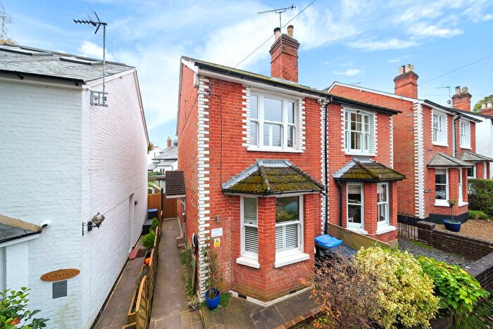 3 Bedroom Semi-Detached House To Rent In College Lane, Woking, GU22