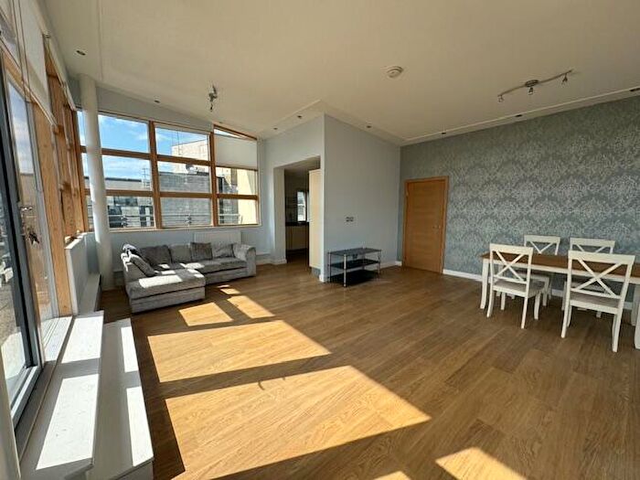 2 Bedroom Apartment To Rent In Baldwin Street, Bristol, BS1