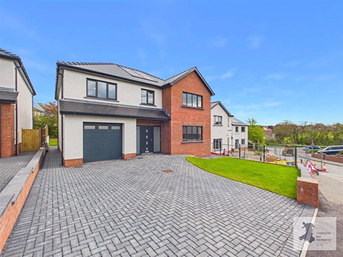 4 Bedroom Detached House For Sale In Maesydderwen, Cardigan, SA43