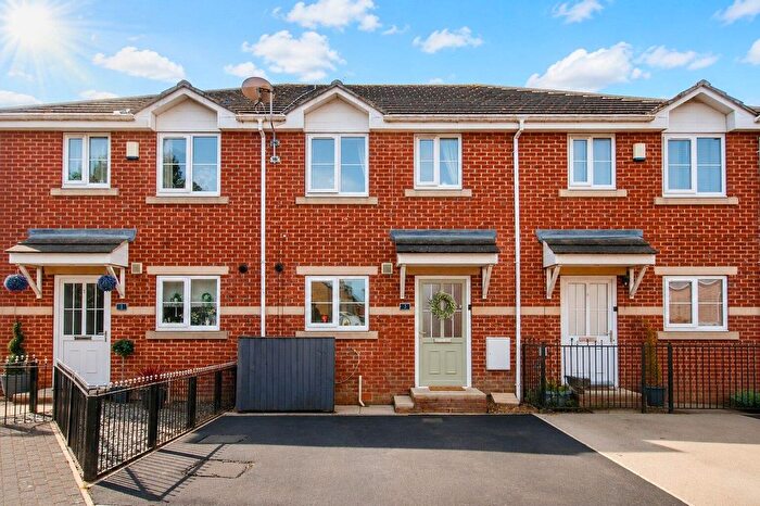 3 Bedroom Town House For Sale In Blackgate Mews, Tingley, Wakefield, WF3