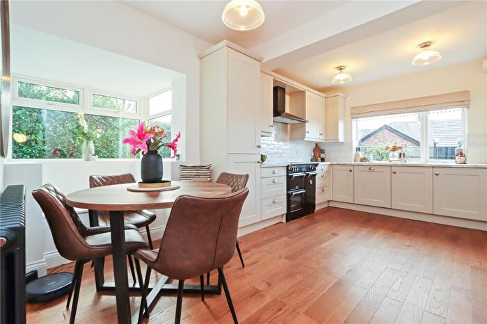 2 Bedroom Bungalow For Sale In Woodside Lane, Ryton, Tyne And Wear, NE40