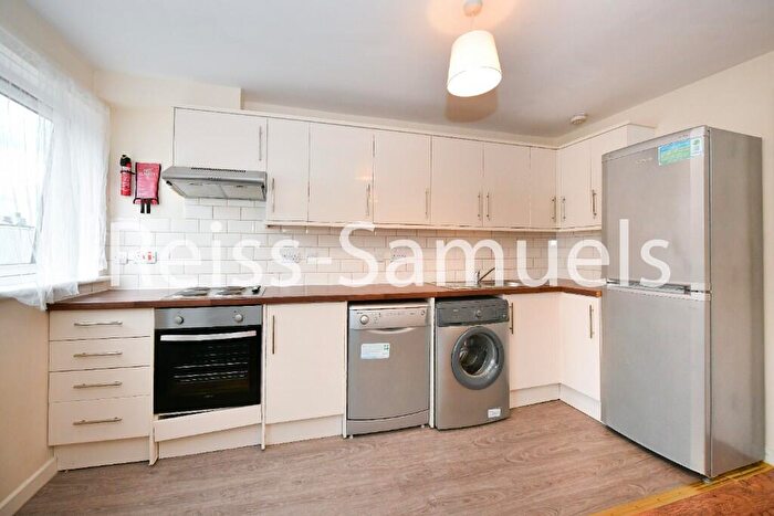 5 Bedroom Town House To Rent In Cyclops Mews, Canary Wharf, London, E14