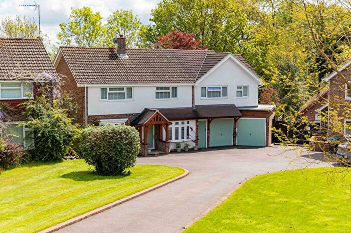 4 Bedroom Detached House For Sale In Newlands Park, Copthorne, RH10