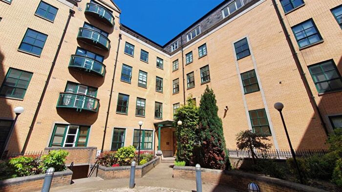 1 Bedroom Apartment To Rent In Bombay House, Whitworth St, M1