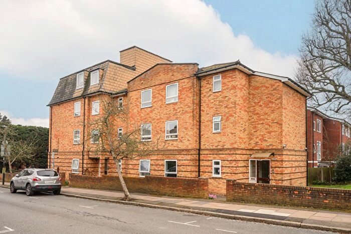 1 Bedroom Flat For Sale In Crescent Road, Wimbledon, SW20