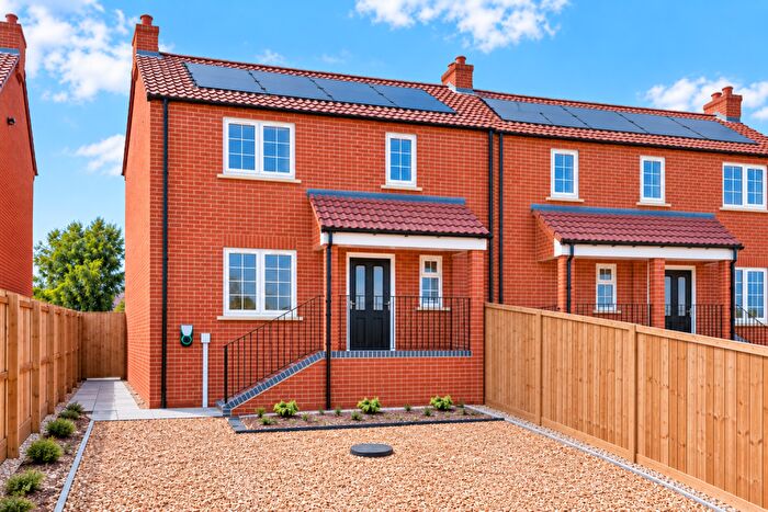 3 Bedroom Semi Detached House For Sale In Homers Lane, Butterwick, PE22