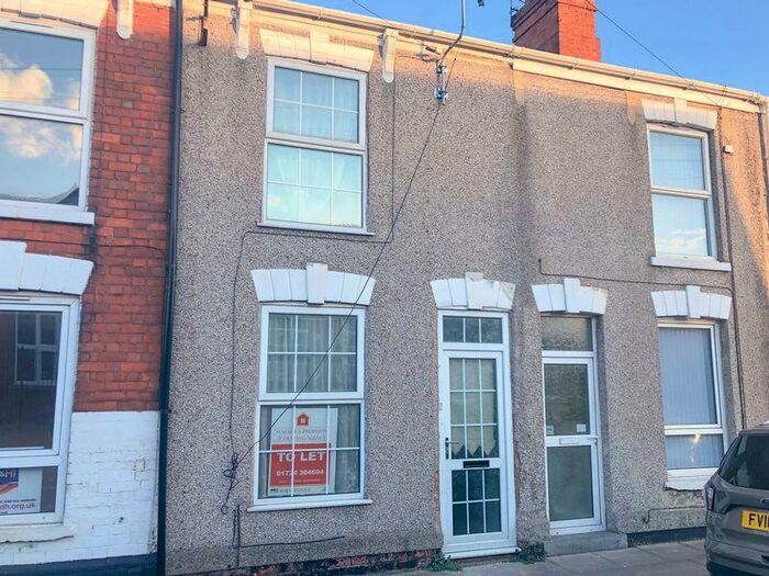 3 Bedroom Terraced House To Rent In Weelsby Street, Grimsby, DN32