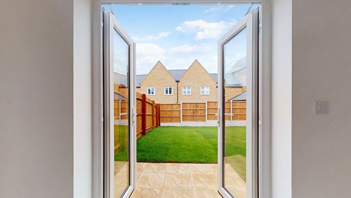 1 Bedroom Flat For Sale In Carpenter Way, West Cambourne, CB23