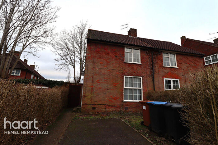 3 Bedroom End Of Terrace House To Rent In Holwell Road, Welwyn Garden City, AL7
