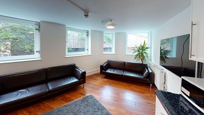 4 Bedroom Semi Detached House To Rent In Glasshouse Street, Nottingham, NG1