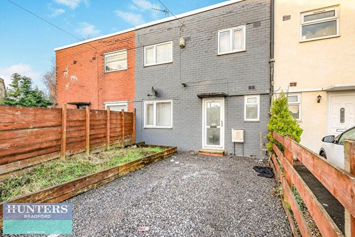 3 Bedroom Terraced House To Rent In Tennis Avenue, Bradford, West Yorkshire, BD4