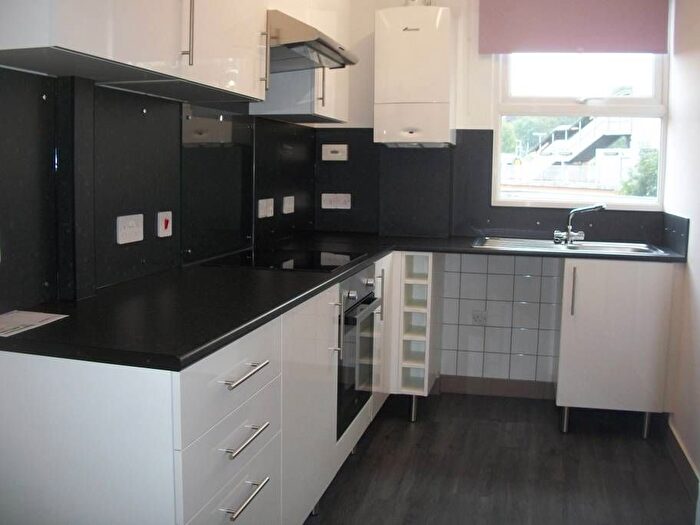 1 Bedroom Flat To Rent In Brighton Road, Coulsdon, CR5