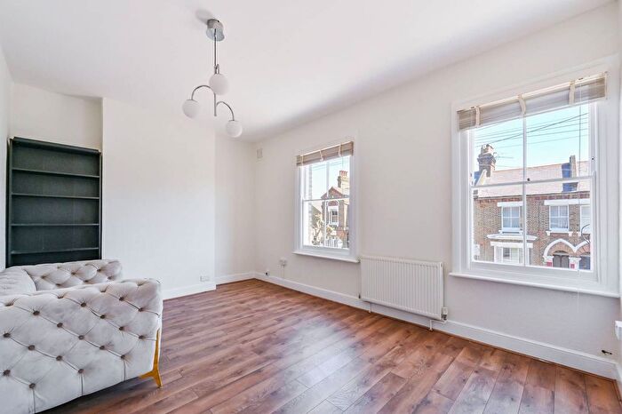 1 Bedroom Flat To Rent In Fifth Avenue, Westminster, London, W10