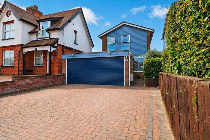 3 Bedroom Detached House For Sale In Plantation Road, Boreham, Chelmsford, CM3