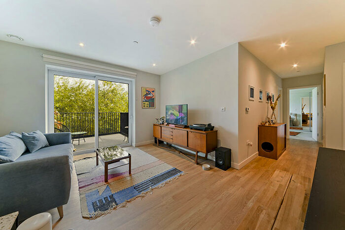 2 Bedroom Apartment To Rent In Tottenham Hale London, N17