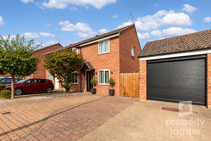 2 Bedroom Semi-Detached House For Sale In Lindley Close, Old Catton, NR6