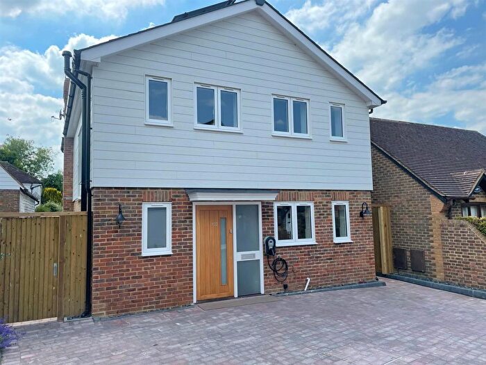 3 Bedroom Detached House To Rent In High Street, Tenterden, TN30