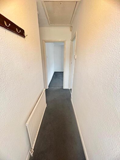 2 Bedroom Maisonette To Rent In Northdown Close, Ruislip, HA4