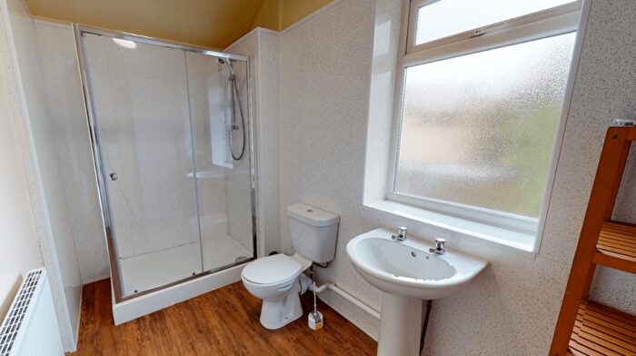 5 Bedroom Semi-Detached House To Rent In Lenton Boulevard, Lenton, Nottingham, NG7