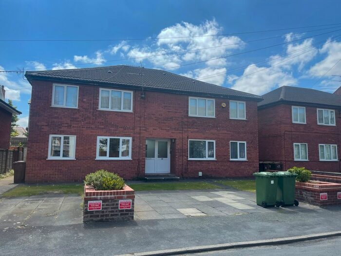 2 Bedroom Flat To Rent In Courtenay Road, Waterloo, Liverpool, L22