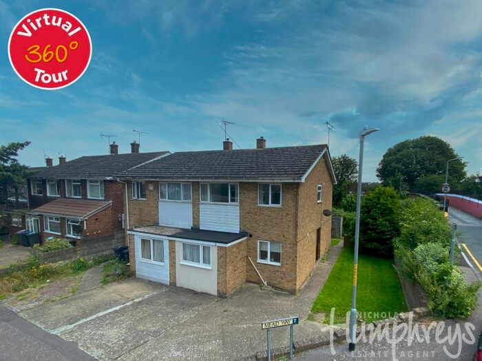 4 Bedroom Flat To Rent In Mead Way, Canterbury, CT2