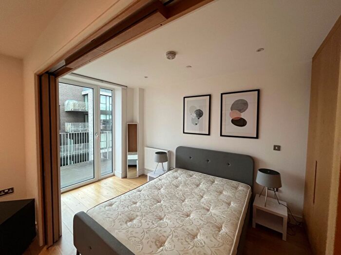 Studio To Rent In Emily Street, London, E16